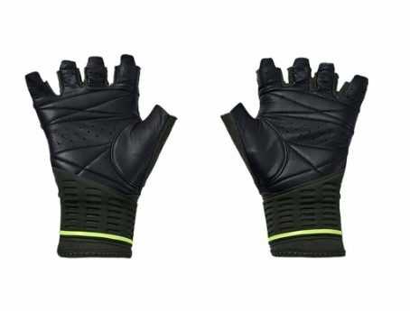 Under Armour wrist supported fitness glove