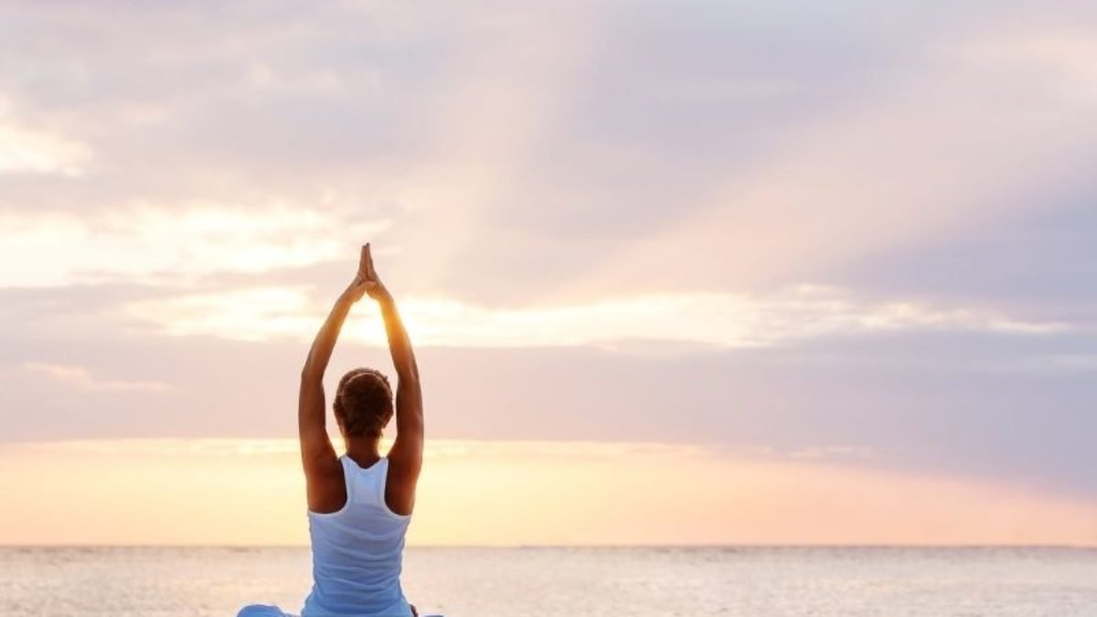Yoga Hareketleri Farkli Kolay Yoga Hareketi Fitness Dergisi Yoga Hareketleri Farkli Kolay Yoga Hareketi Fitness Dergisi