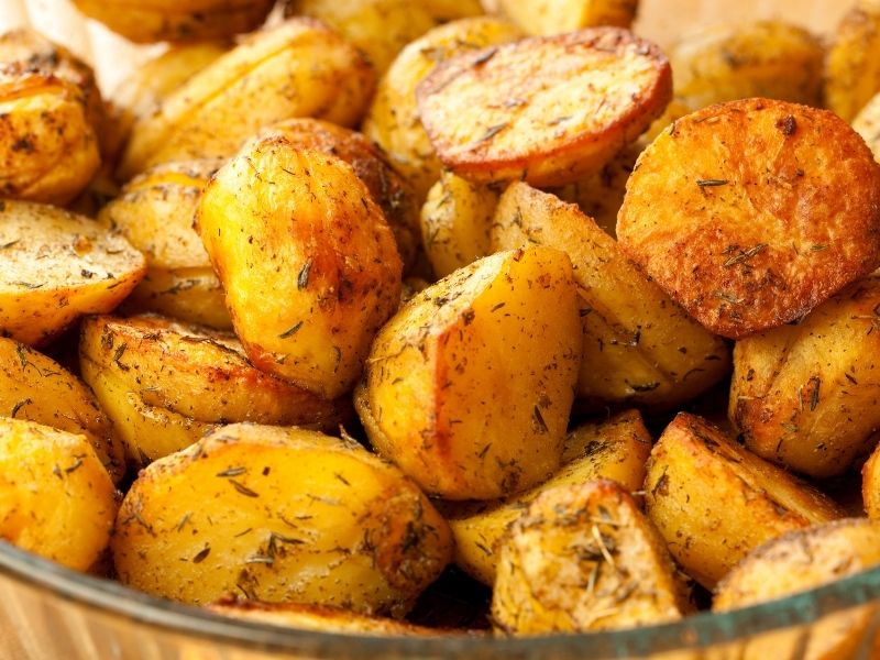 plats de légumes diététiques avec pommes de terre