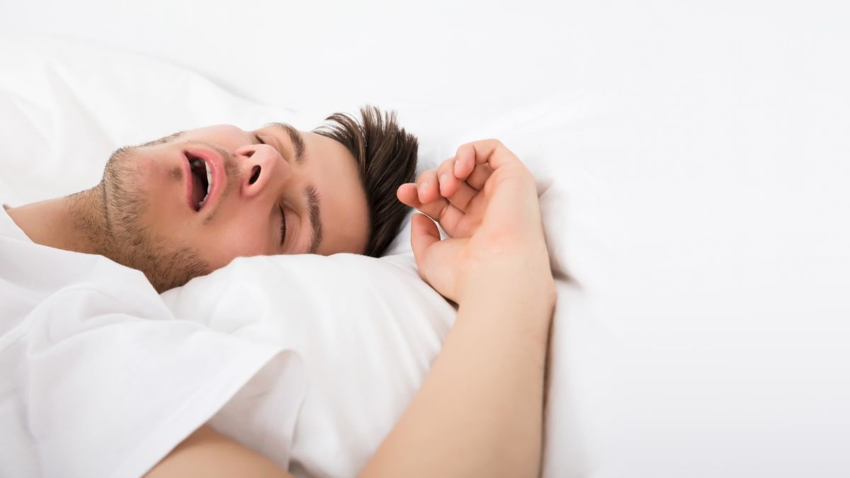 Snoring at night while sleeping