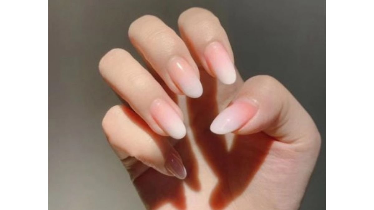 light pink almond nail