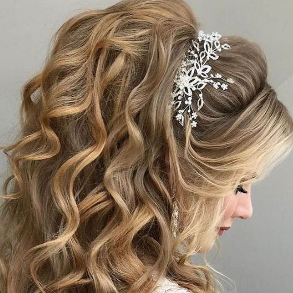 coiffure de mariage ondulée