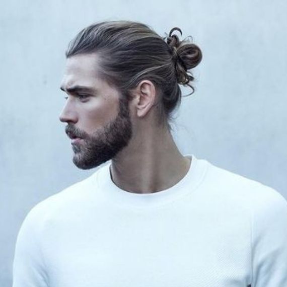 men's bun hairstyle